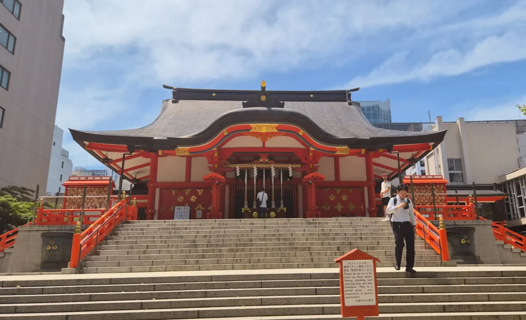 Main hall and steps of Hanazono Shrine in Shinjuku