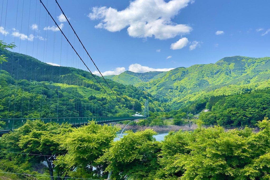 The 320-metre Momiji-dani suspension bridge over the dam lake near Shiobara Onsen