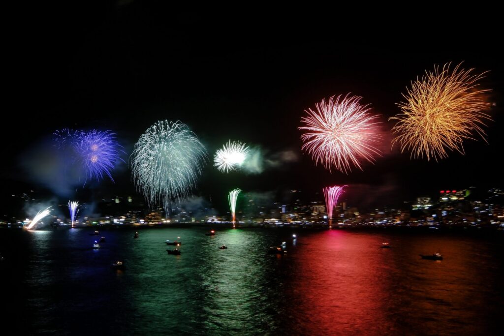 Ito Winter Fireworks &mdash; fireworks in Japan