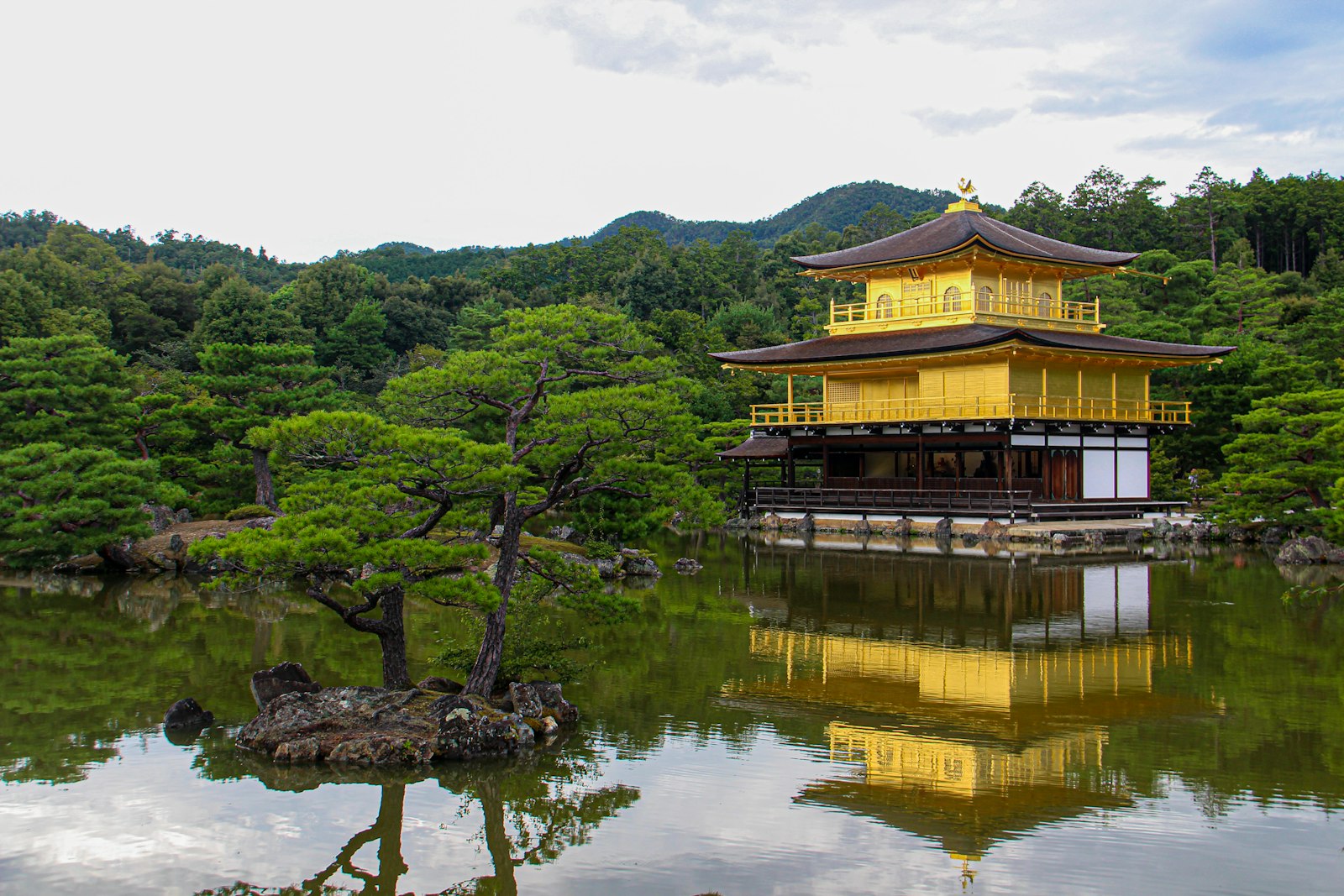 Kinkaku-ji Golden Pavilion reflected in its pond, Kyoto