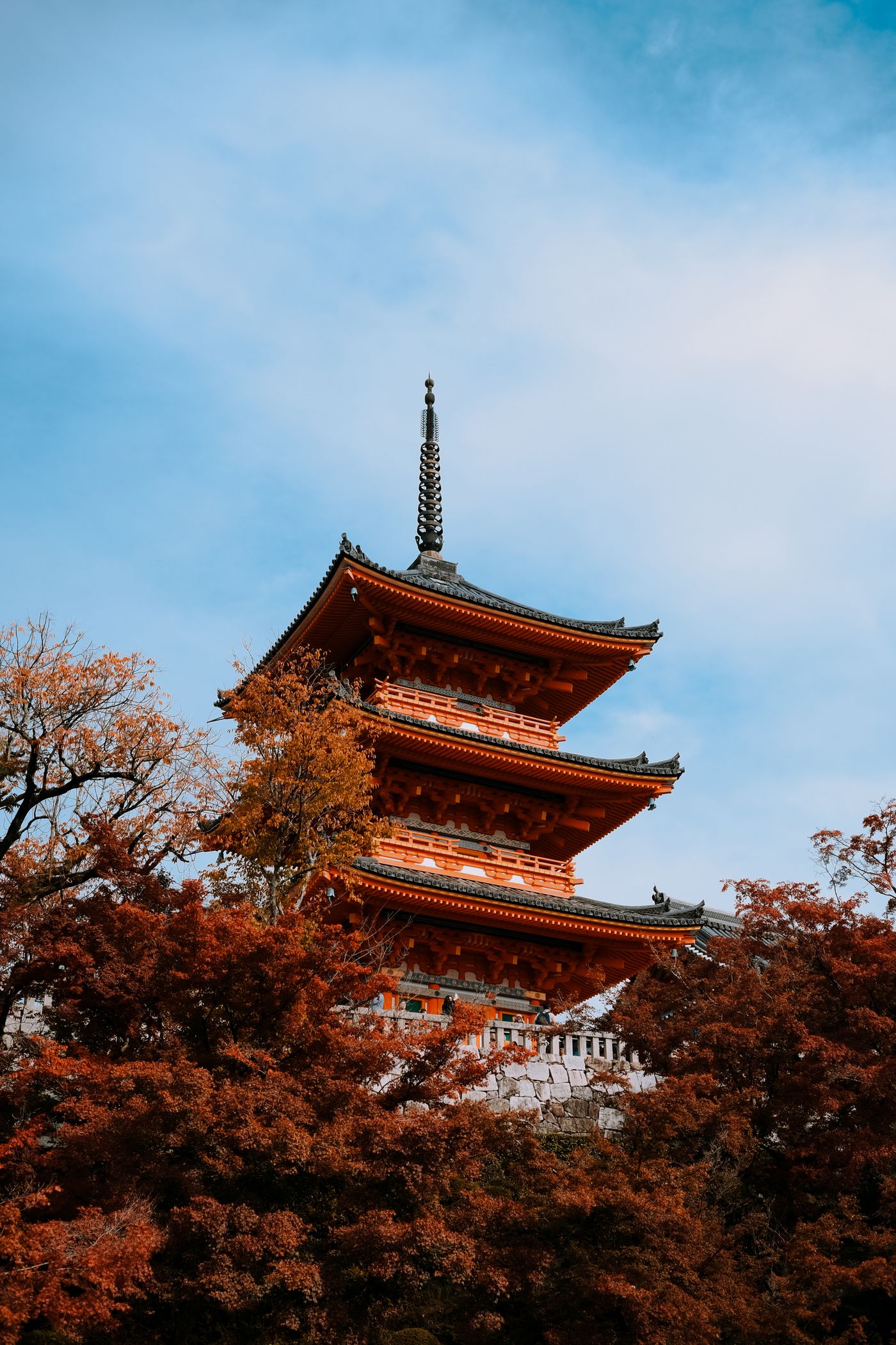 Kyoto autumn leaves at Kiyomizu-dera