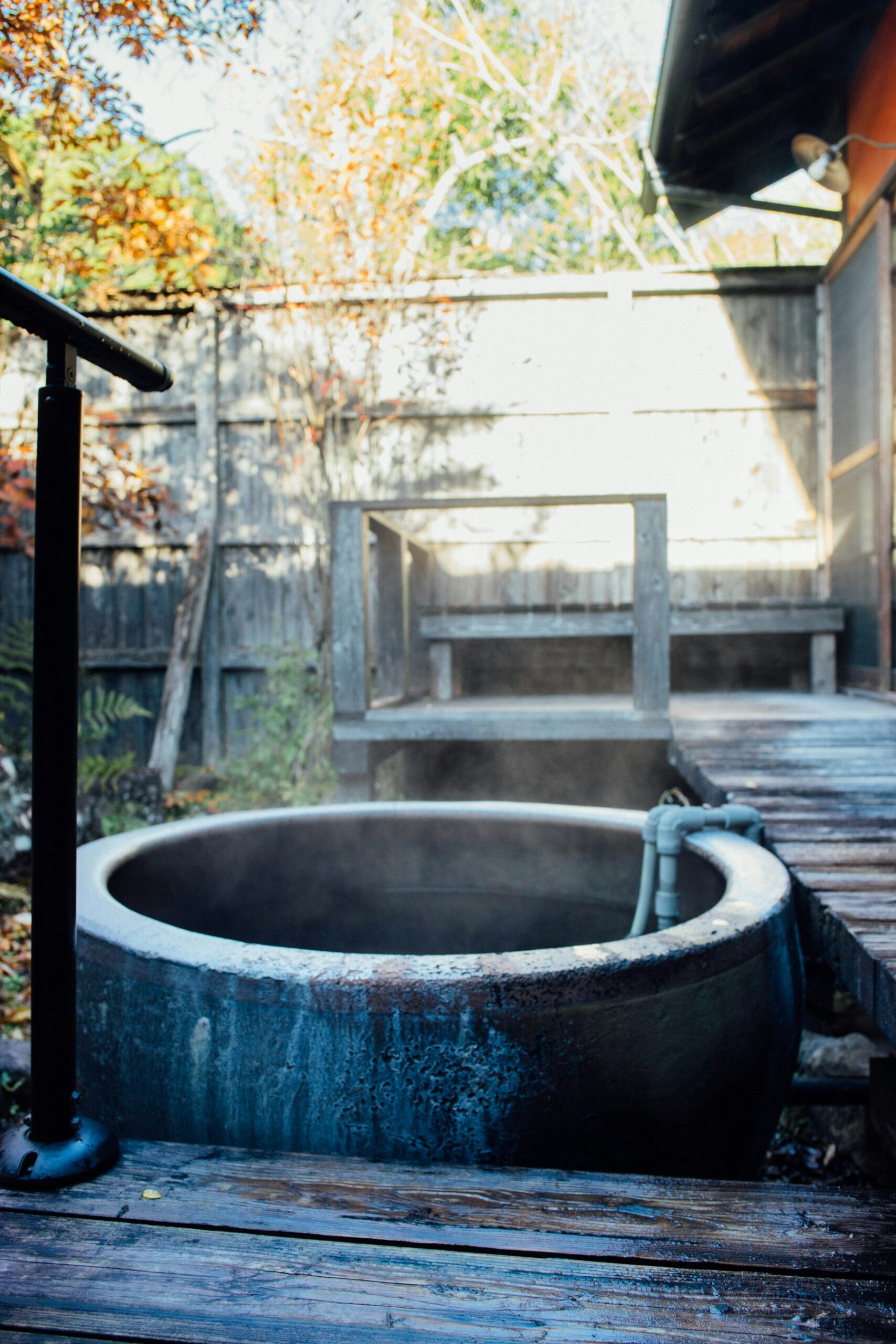 Private wooden onsen tub in Kumamoto, an easy option for visitors with tattoos