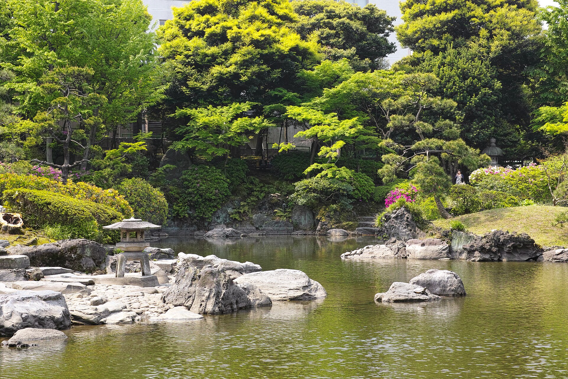 Kyu-Yasuda Garden pond in Ryogoku