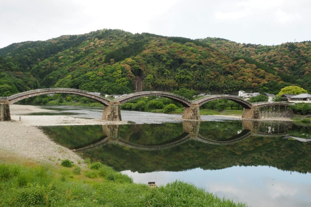 岩国の錦帯橋（桜の季節）