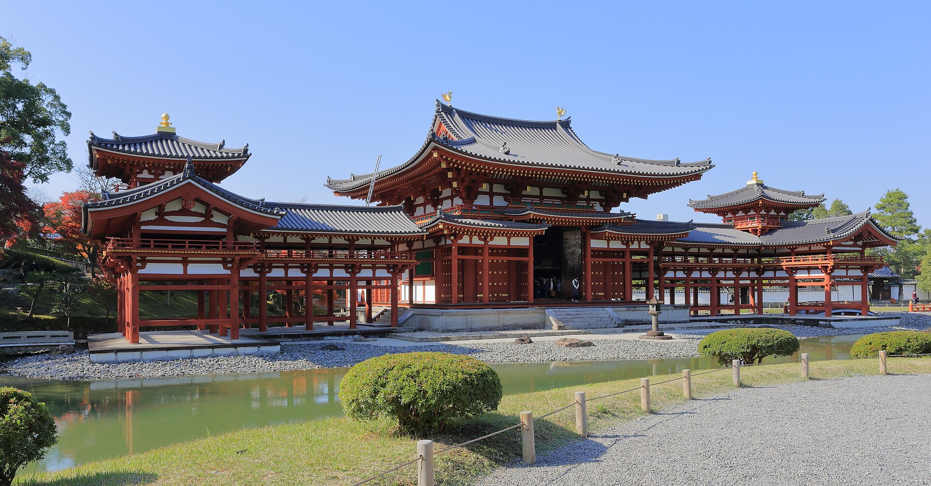Things to do in Uji: Byodo-in Phoenix Hall across the pond